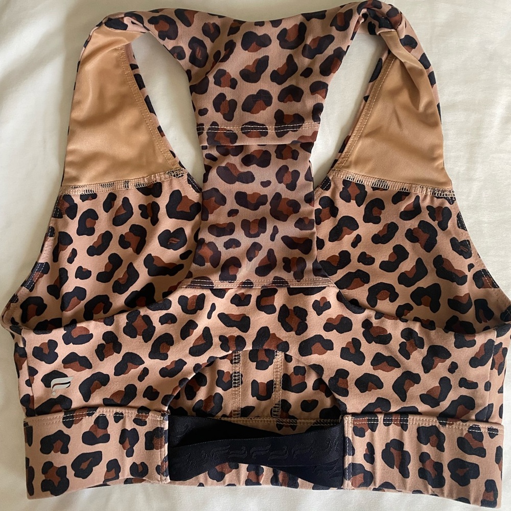 Fabletics workout set - Picture 4 of 4